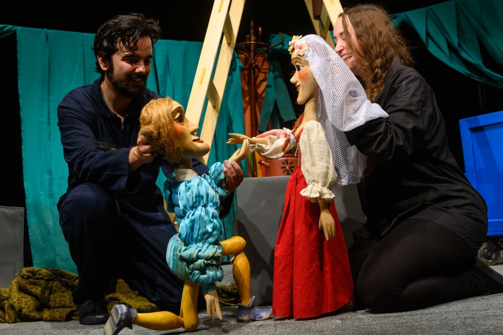 Divadlo Rozmanitostí / Loktibrada