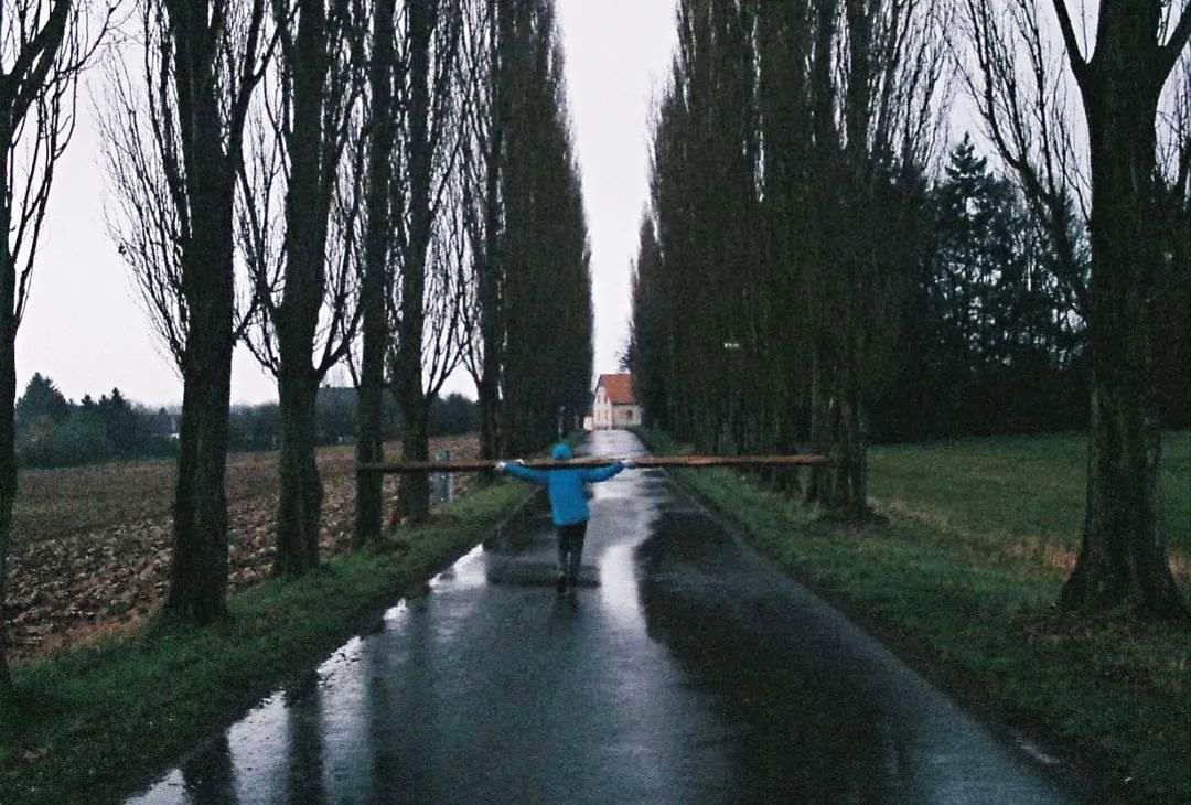 KHWOSHCH: Těžké divadlo