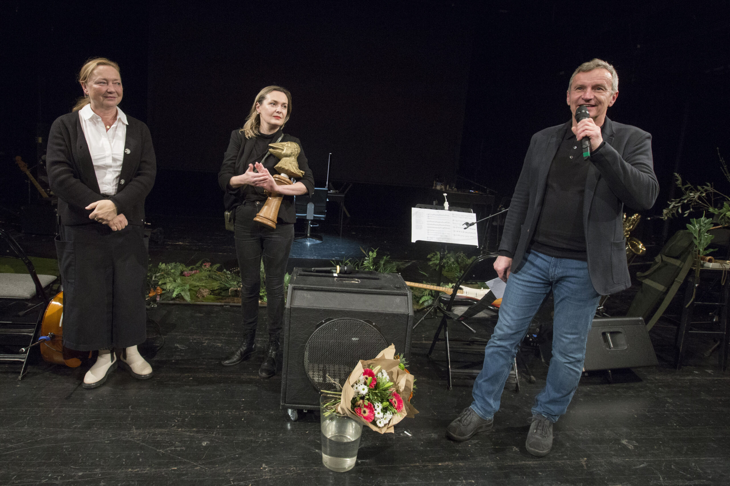 Simona Chalupová, předsedkyně Českého střediska UNIMA, Iva Kopecká, dramaturgyně divadla MInor Praha a Michal Drtina, člen předsednictva UNIMA (foto Irena Vodáková)