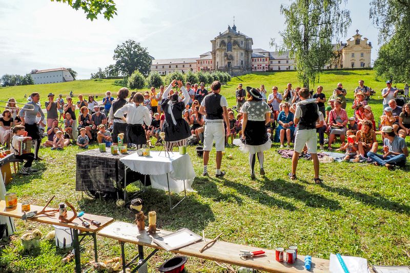 THEATRUM KUKS 2024 / Národní divadlo Roškopov - Romeo a Julie - foto Michal Stránský