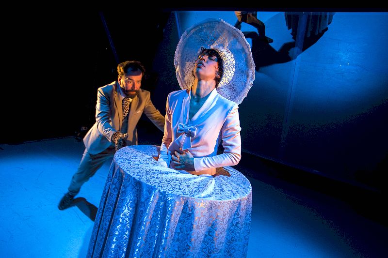 Divadlo Minor / Josephine Baker