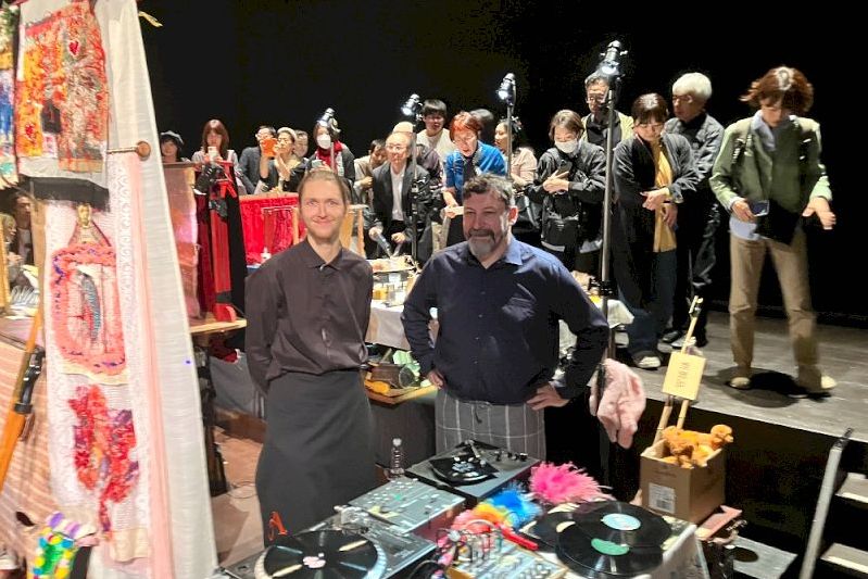 Handa Gote / Třetí ruka / Japonsko