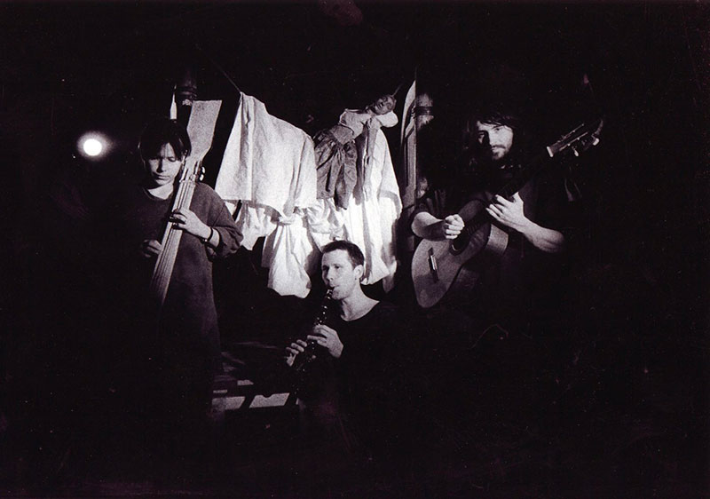 Divadlo Continuo / Mrakavy (1994)