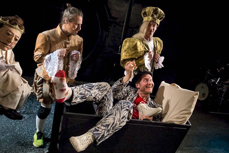 Divadlo Minor, Praha / Macešky